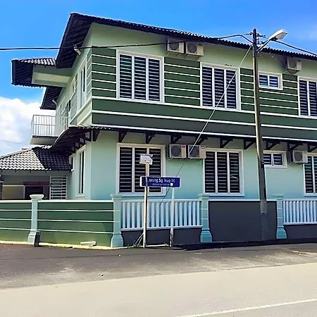 Villasuri Homestay-2